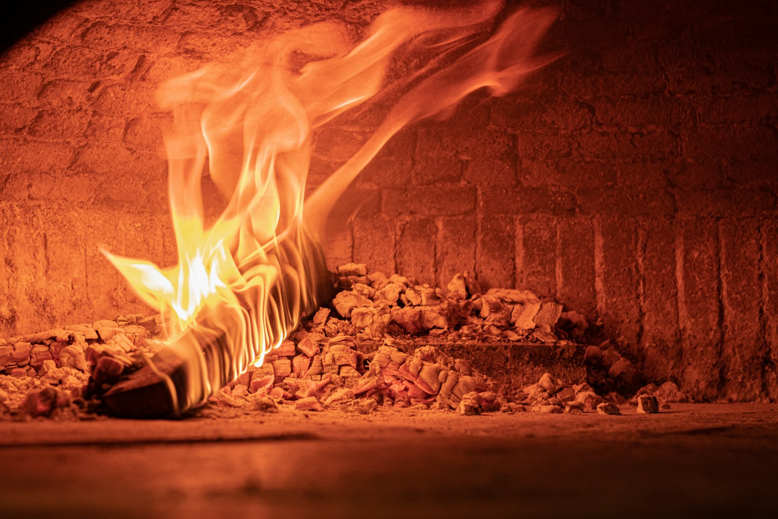 Traditional wood-fired pizza oven at Pizzeria da Michele in Naples